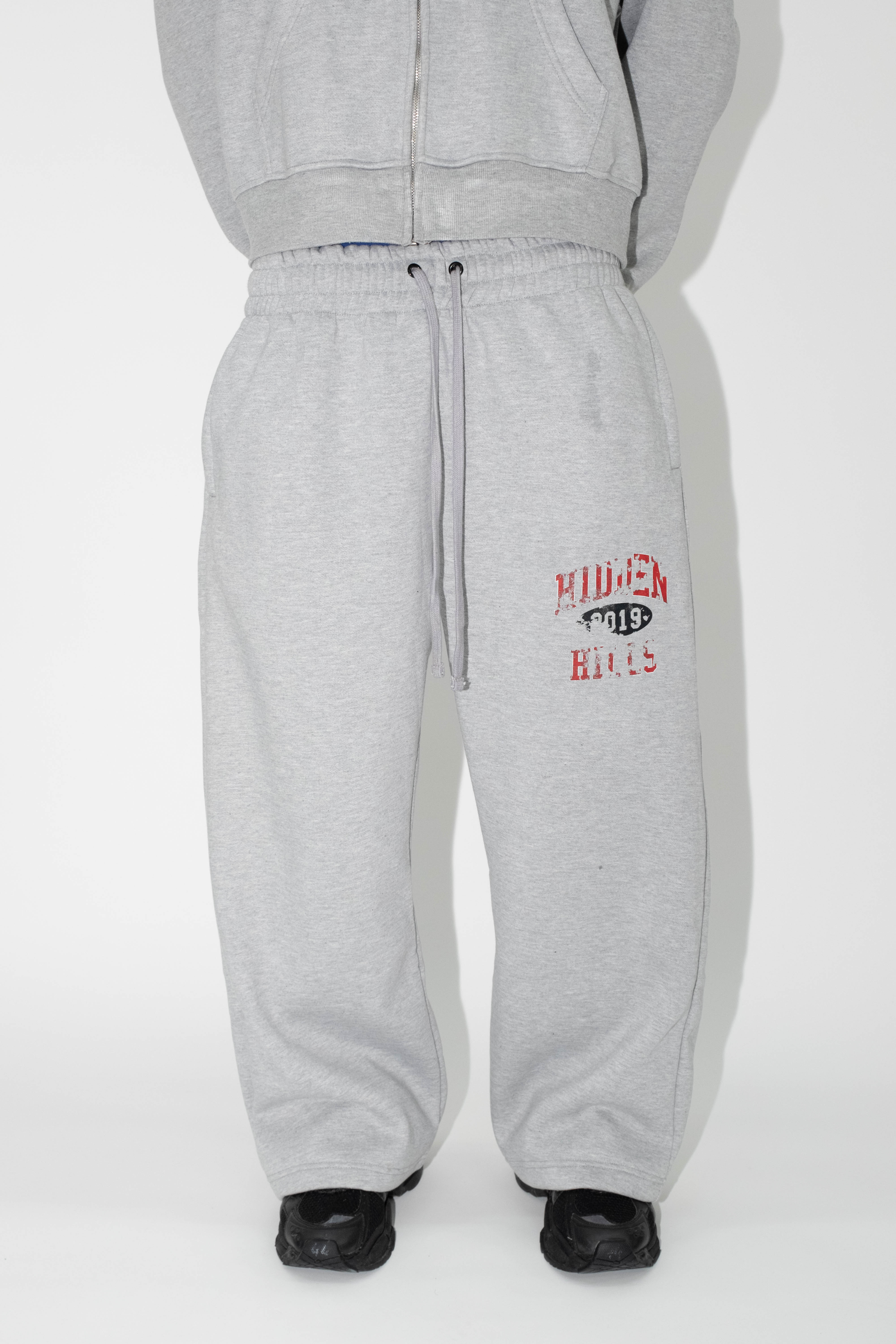 MYSTERY SWEATPANTS