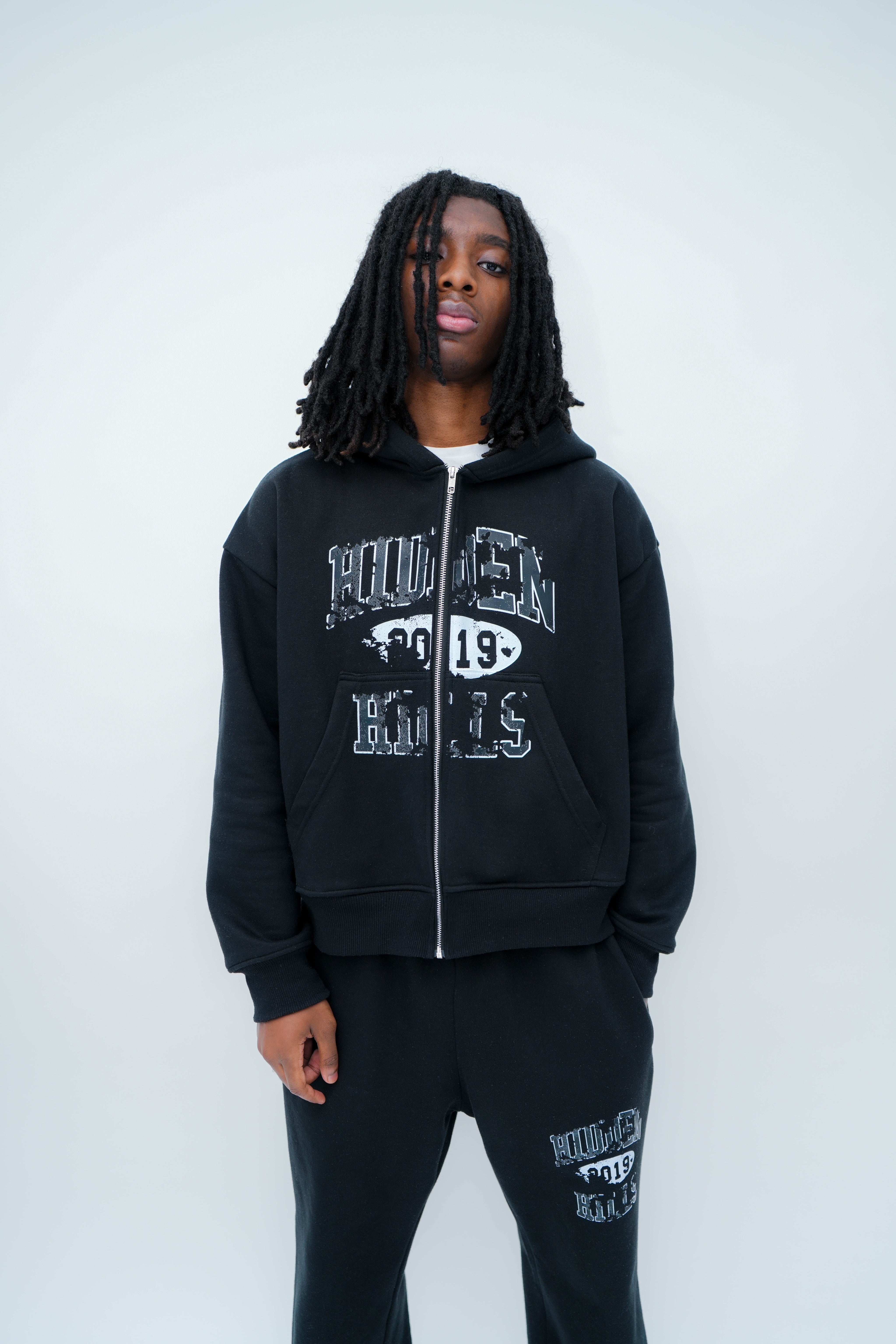 HIDDEN HILLS HOODIE - BLACK